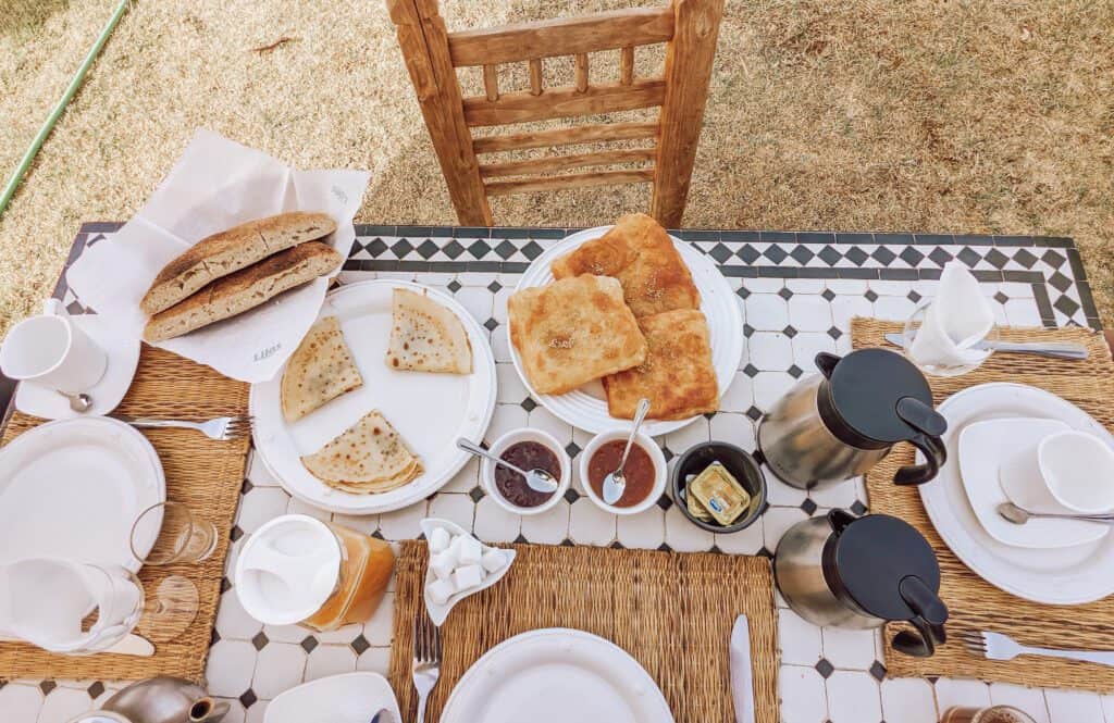 breakfast at Tigmi Nomade