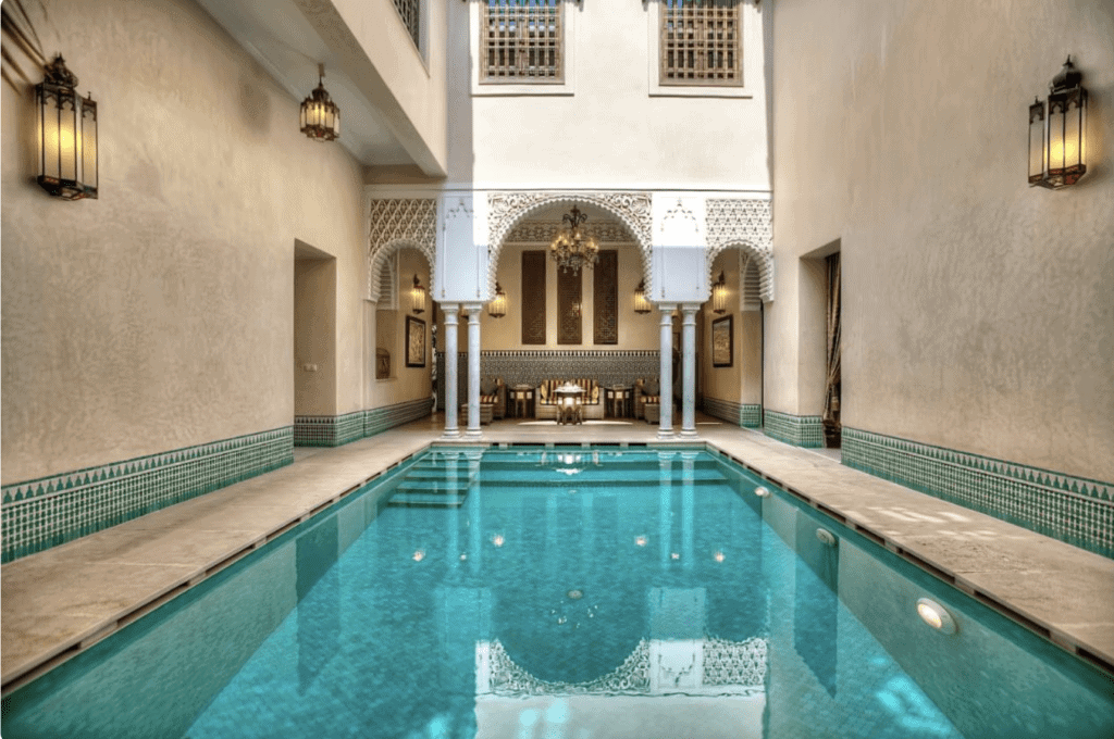 swimming pool and spa area riad Kniza