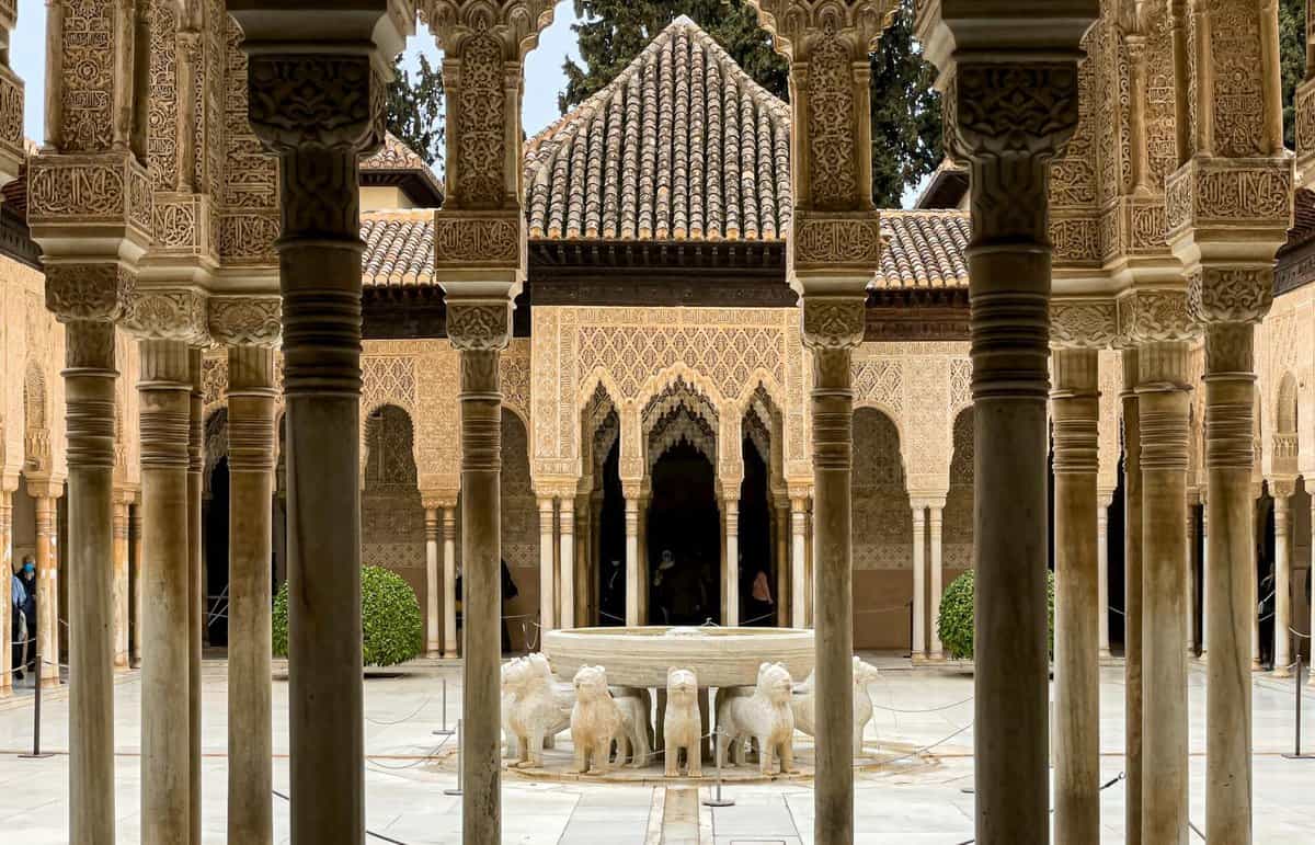 famous fountain with lions inside Alhambra