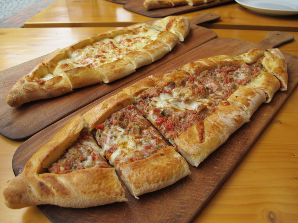 BOAT SHAPED PIZZA MADE IN TURKEY